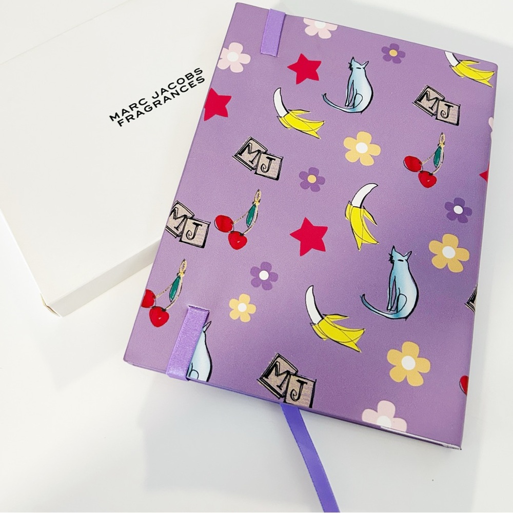 Marc Jacobs Notebook - Picture 4 of 4